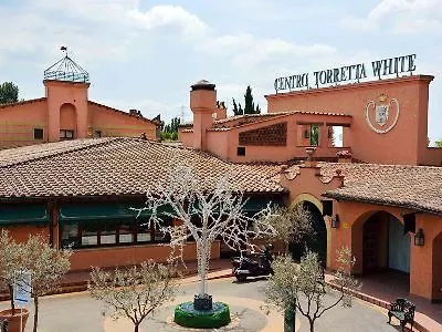 Hotel Boccaccio Calcinaia 4*,  Italien