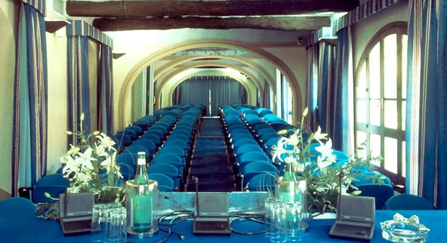 Hotel Boccaccio Calcinaia 4*,  Italien